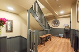 Central Whitchurch - Lowcross House Guest Bedroom 5 - 1