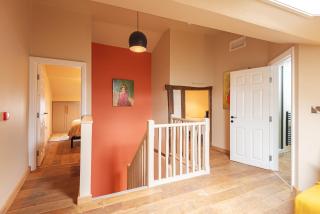 Central Whitchurch - Lowcross House Guest Bedroom 6 - 5