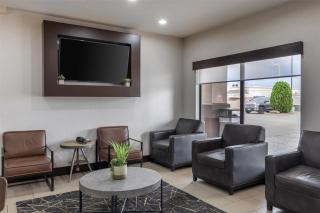 Best Western Plus Denton Inn & Suites - 3