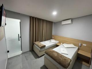 Hotel Vision Guaianases - 1
