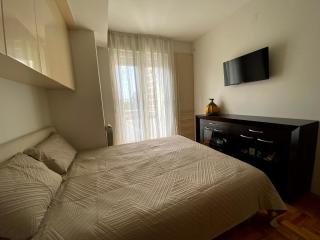 BD Lux Apartment & Garage - 9