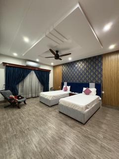 Zee Suites - 9