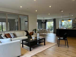 Double bedrooms in a luxury house in west of Melbourne - Wyndham Vale - 4