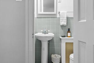 7BR Historic Estate Private Yard Near DC and Old Town - Vassar - 6