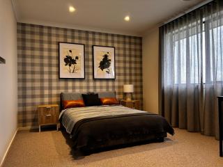 Premier stay with own bathroom in the west of Melbourne - 0