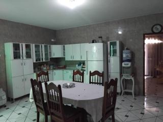 casa bem próxima a feira livre e do Santuário - 3