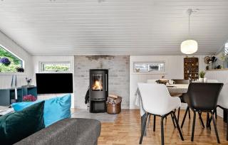 3 Bedroom Awesome Home In Bjert - 5