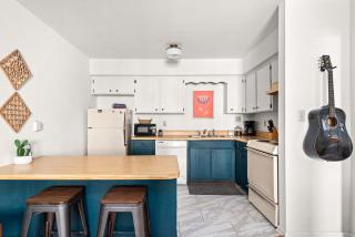 Cozy Midtown Apt Central Location Walkable - 1