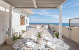 Amazing Apartment In Pozzallo With Wifi - 0