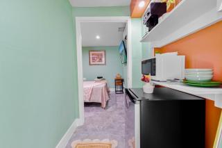 Luxury Miami Studio Next to Beach & Airport - 2