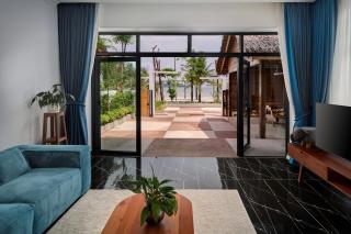 Royal Beach Resort and Residence By EHM - - 2