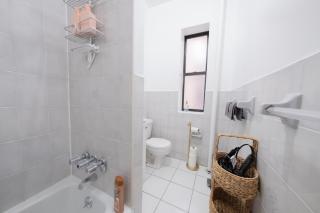 Spacious 3BR Near Columbia Uni & Riverside Park - 7