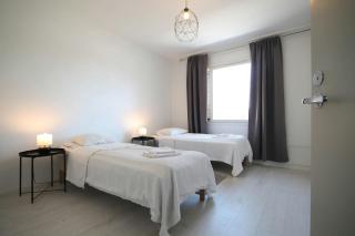 Spacious Apartment for 6 - 1