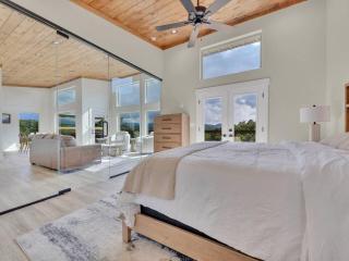 The Glass Chalet - 6