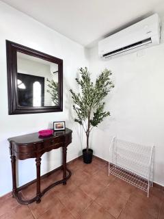 Gorgeous Three Bedroom Townhouse - Coco - 2