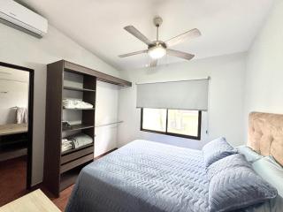 Gorgeous Three Bedroom Townhouse - Coco - 5