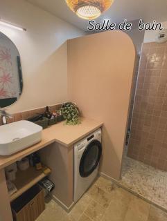 FLCbm- Premium-Beach-2 Rooms-Clim-Terace-Lift-Box - 1