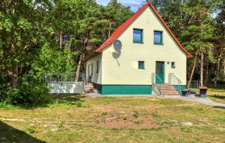 Beautiful Apartment In Altenkirchen With Wifi - 2