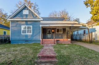 Midtown Magic Spacious Bungalow Steps from C-Y - Memphis - 1
