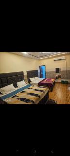 Shree ji sharnam - Vrindāvan - 8