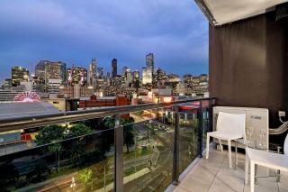 Stylish, City Views - Apartment with Balcony Opposite Casino and MCEC - 6