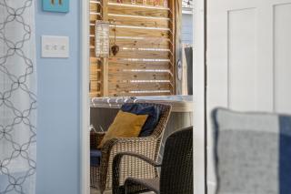 Bombastic Beach Home, HOT TUB, 8min WALK to Beach - 3