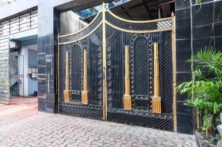 Super Townhouse Parkstreet Formerly Hotel Royal Garden - 2
