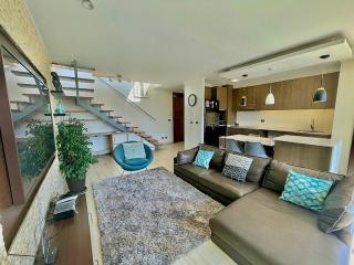 Departamento, 2 pisos, Metro, céntrico - 2