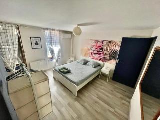 Chez Joyce - T2 Cosy & Moderne - Climatisé - Proche de la Cité médiévale - 9