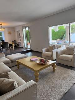 Villa Peony Near Puerto Banus - 0