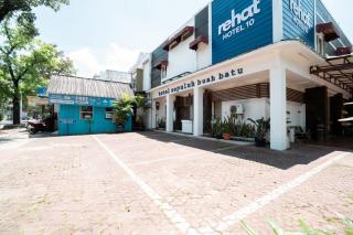 Rehat at Hotel 10 Buah Batu - 8
