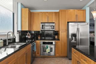 Sapphire Beach - Breathtaking 26th Floor Views apts - 7