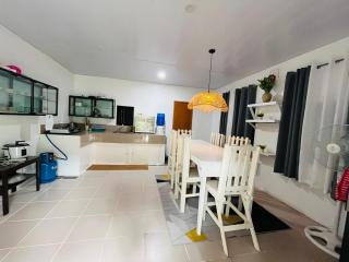 3BR Gray House with kitchen 5 mins walk to the beach 300mbps - 4