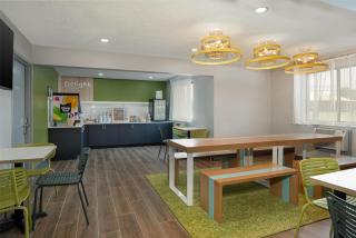 Spark by Hilton Carlisle South - 2