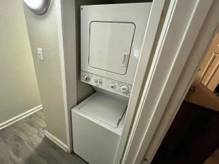 Modern & Cozy Apartment near The Galleria - 1