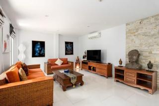 Temple Villa, Great Location, Maenam Beach - 9