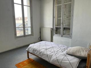 Paradun - Grande Maison Gite sur Argenteuil, Parking dans cour securisée, pour ouvriers ou groupes de travailleurs - 1