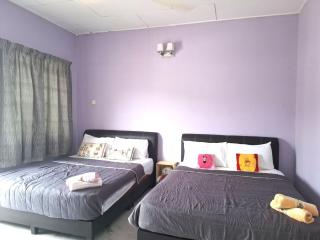 Acacia Guesthouse by ZamanJa - 8