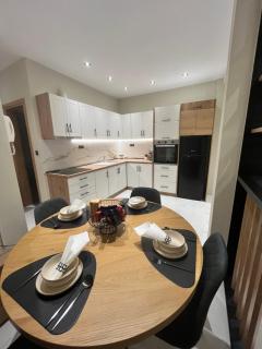KN Luxury Apartment - 0