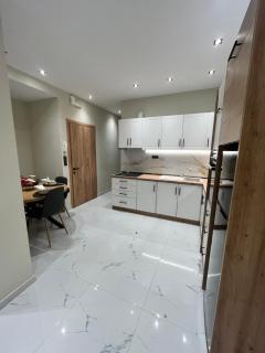 KN Luxury Apartment - 7