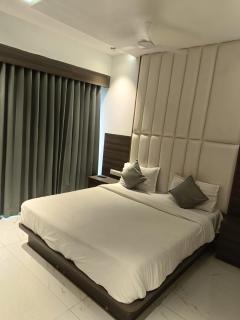 Hotel Peceful Villa - 2