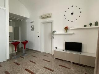 Miele Living Home - Comfort in the Heart of Vercelli - 2
