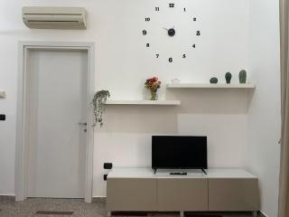 Miele Living Home - Comfort in the Heart of Vercelli - 1