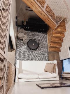 cozy loft apartment with 360 city views - 0