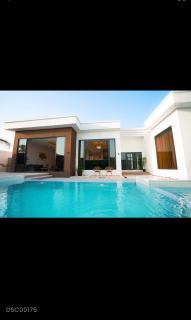 Ocean Pool Villa - 0