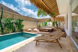 Private Jacuzzi - Central - Canggu 3BR - 3