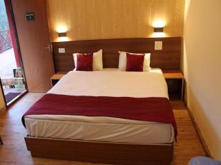 Aurevelle Kastura Resort - 5 Min from Surkhanda Devi Temple # Mountain View Rooms # Himalayan View Resort - 1