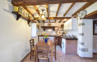 Nice Apartment In San Leo Bastia - 7