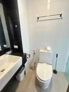 Condominium Royal Lee near Airport Phuket - 1