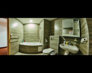 Cozy Modern Nest Flat - 8